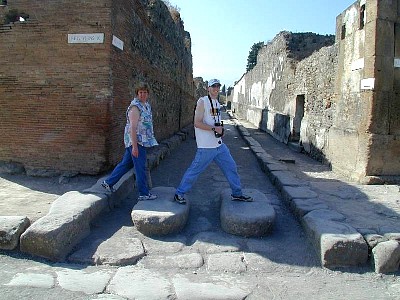 1999-0604-0835-09EM.jpg