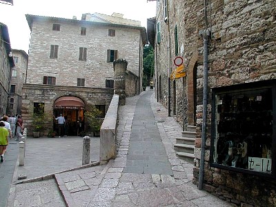 1999-0606-0935-04EM.jpg