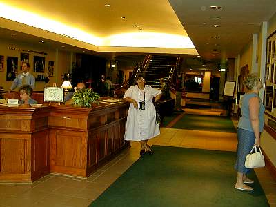 2000-0919-1220-03EM.jpg