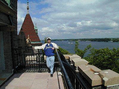P04-2001-0528-1145-34WP-AN.gif