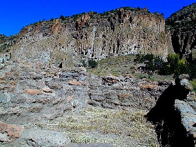 P04-2001-1014-1214-01A-EM.jpg
