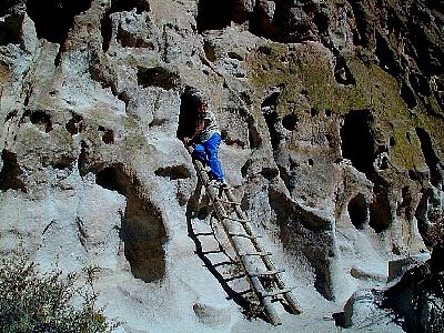 P09-2001-1014-1230-51A-EM.jpg