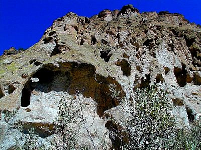 P12-2001-1014-1232-25A-EM.jpg