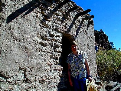 P15-2001-1014-1236-13A-EM.jpg