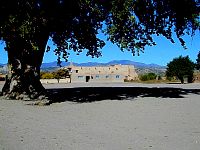 P17-2001-1015-0948-43A-EM.jpg